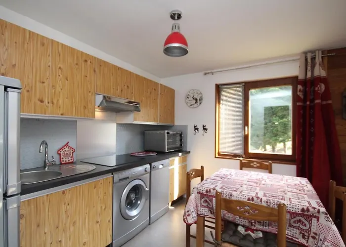 Apartment T2 Avec Balcon Au Dore, Parking Inclus - Fr-1-608-135